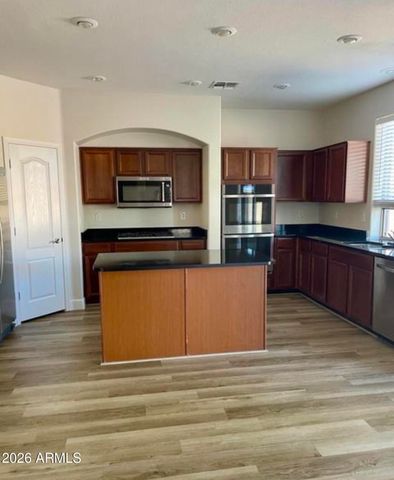 722 E Saddle Way, San Tan Valley, AZ 85143