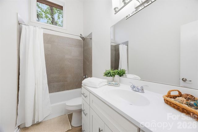7401 Park Vista Circle, Charlotte, NC 28226
