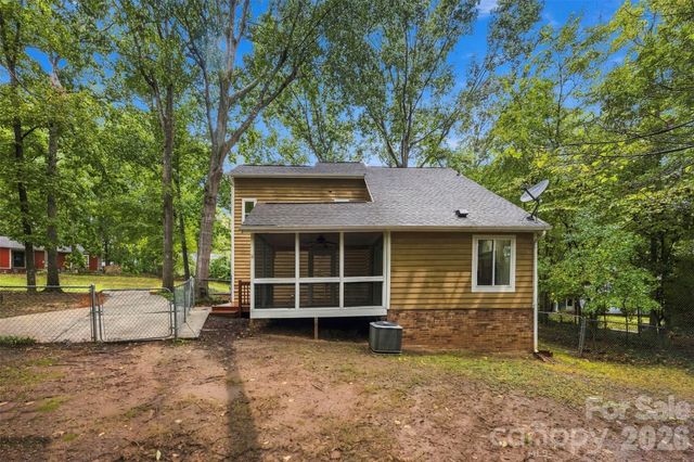 7401 Park Vista Circle, Charlotte, NC 28226