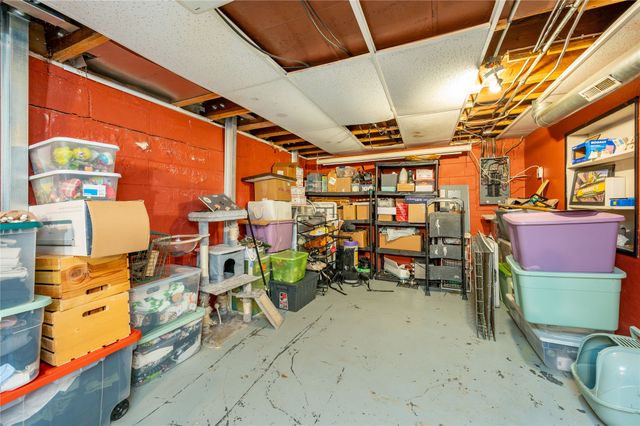 3504 27th Street, Des Moines, IA 50310