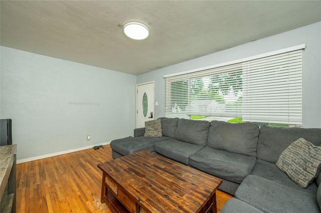 3504 27th Street, Des Moines, IA 50310