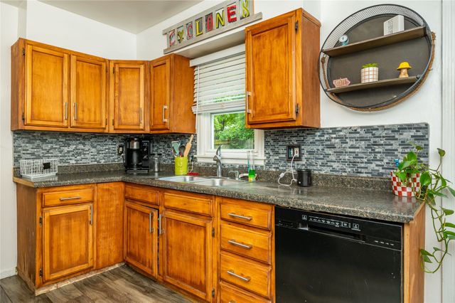 3504 27th Street, Des Moines, IA 50310