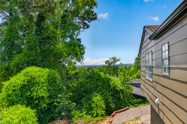 2904 Old Britain Circle, Chattanooga, TN 37421