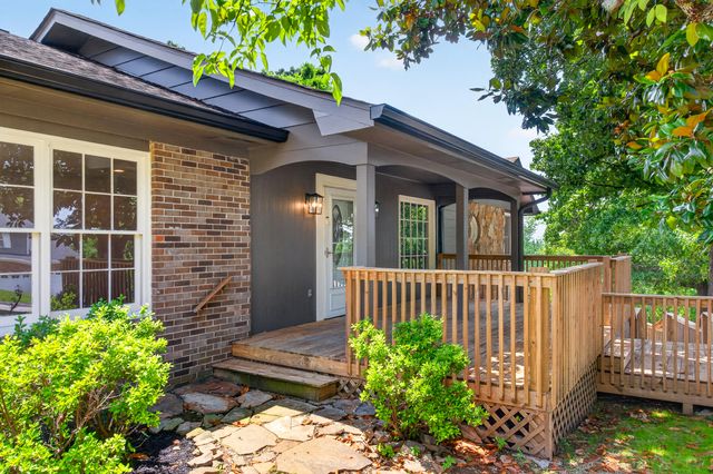 2904 Old Britain Circle, Chattanooga, TN 37421