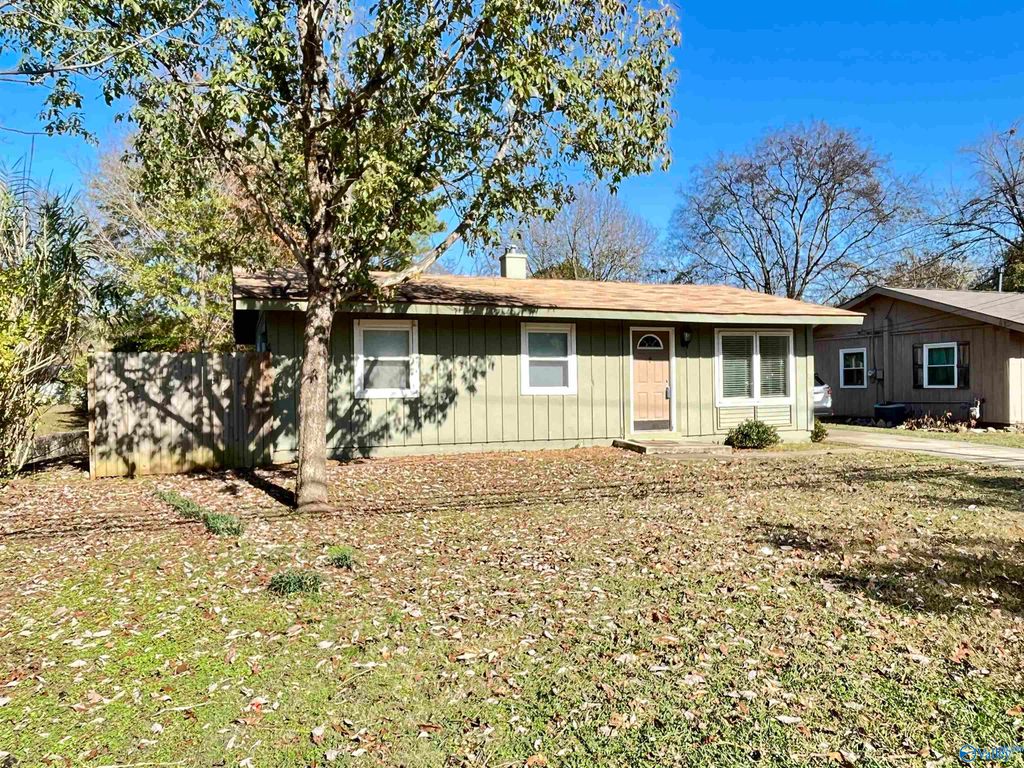 1723 Oakwood Avenue, Huntsville, AL 35811