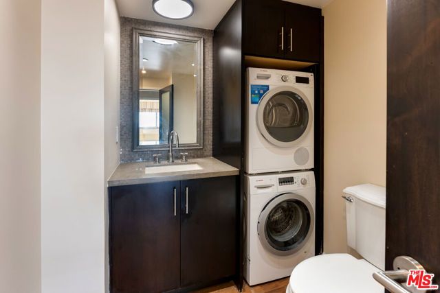 2220 Avenue Of The Stars 1601, Los Angeles, CA 90067