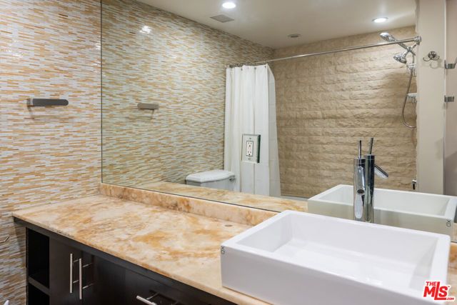 2220 Avenue Of The Stars 1601, Los Angeles, CA 90067