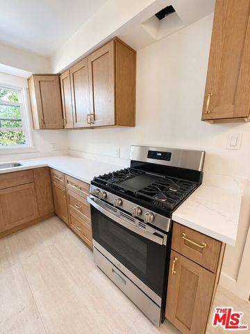 12811 Oxnard Street 1, North Hollywood (los Angeles), CA 91606