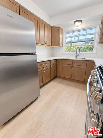 12811 Oxnard Street 1, North Hollywood (los Angeles), CA 91606