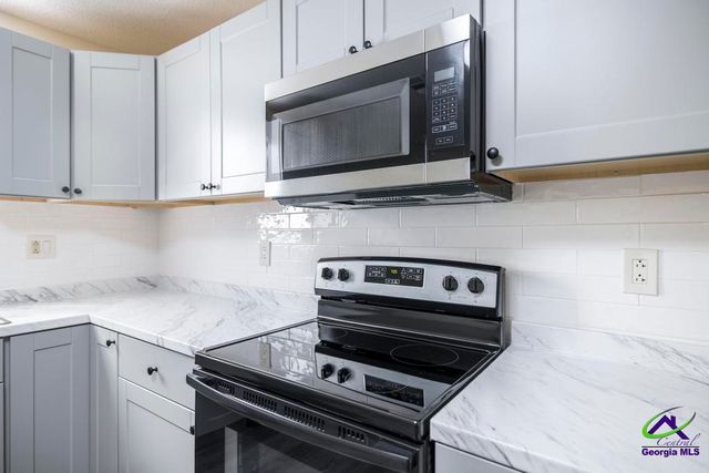 781 Applewood Street, Macon, GA 31217