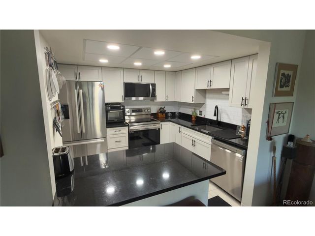 13661 E Marina Dr 307, Aurora, CO 80014