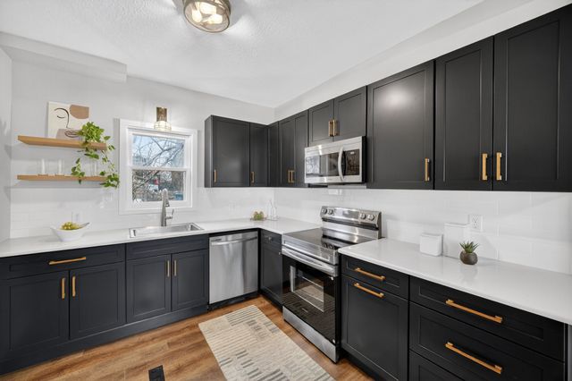 1159 18th Street, Des Moines, IA 50314