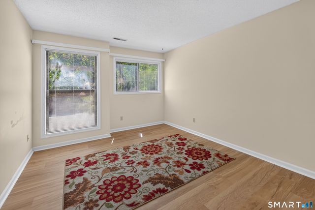 900 Mix Avenue 76, Hamden, CT 06514