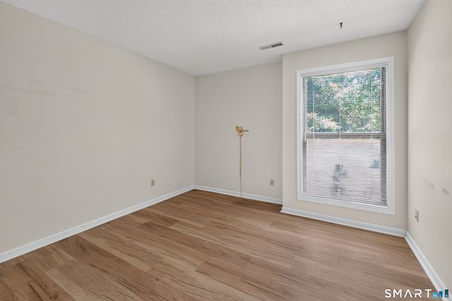 900 Mix Avenue 76, Hamden, CT 06514