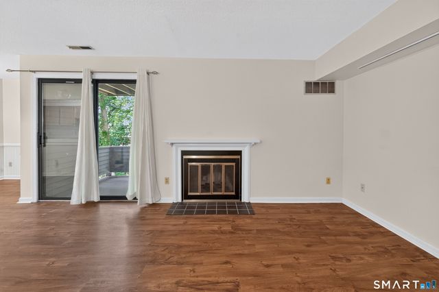 900 Mix Avenue 76, Hamden, CT 06514