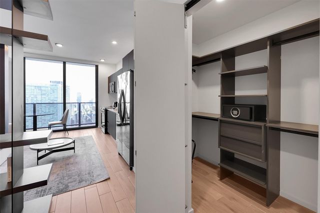 398 NE 5th Street 4404, Miami, FL 33132