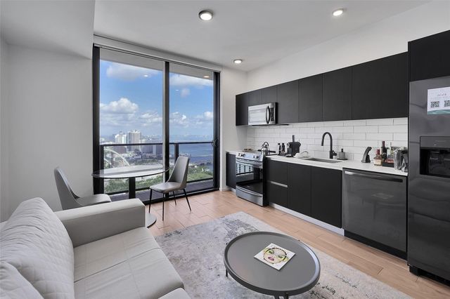 398 NE 5th Street 4404, Miami, FL 33132