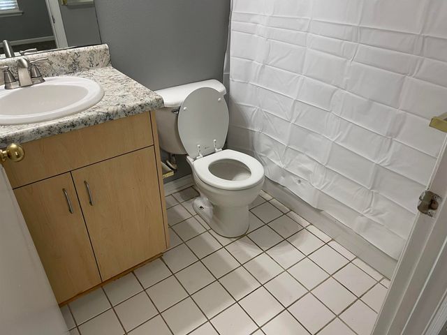 2719 W Tharpe St Apt 18, Tallahassee, FL 32303