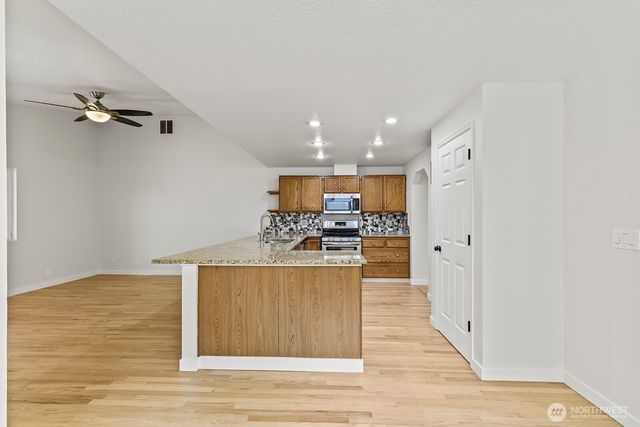 4518 NE 138th Place, Vancouver, WA 98682
