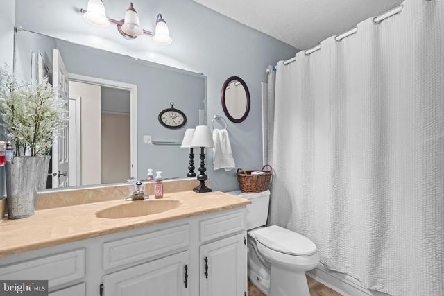 15985 COVE LN, Dumfries, VA 22025