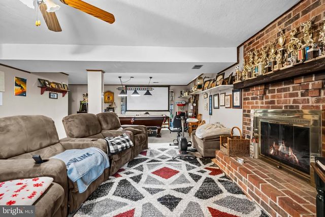 15985 COVE LN, Dumfries, VA 22025