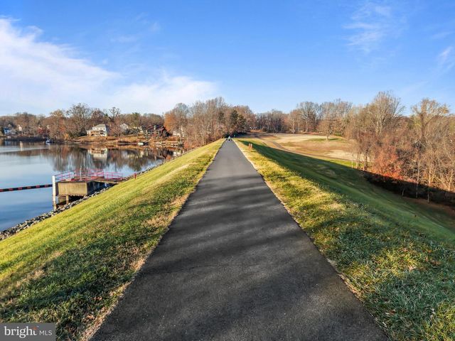 15985 COVE LN, Dumfries, VA 22025