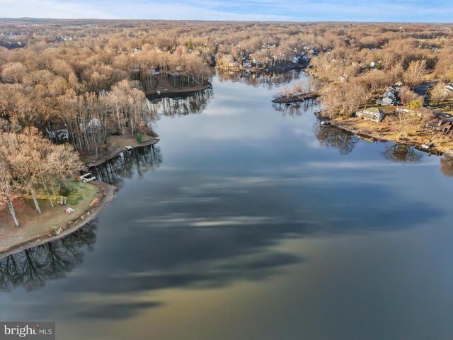 15985 COVE LN, Dumfries, VA 22025