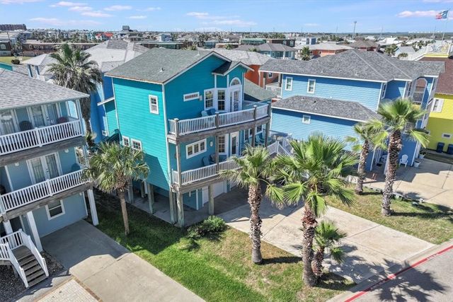 684 Anchor Dr, Port Aransas, TX 78373