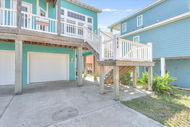 684 Anchor Dr, Port Aransas, TX 78373