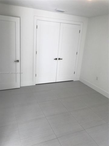 9183 NW 33rd St ., Doral, FL 33178