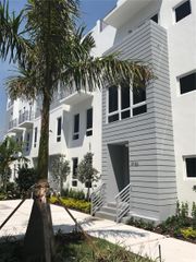 9183 NW 33rd St ., Doral, FL 33178