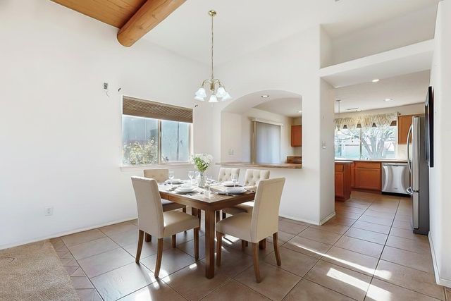 746 Loma Pinon Loop NE, Rio Rancho, NM 87144