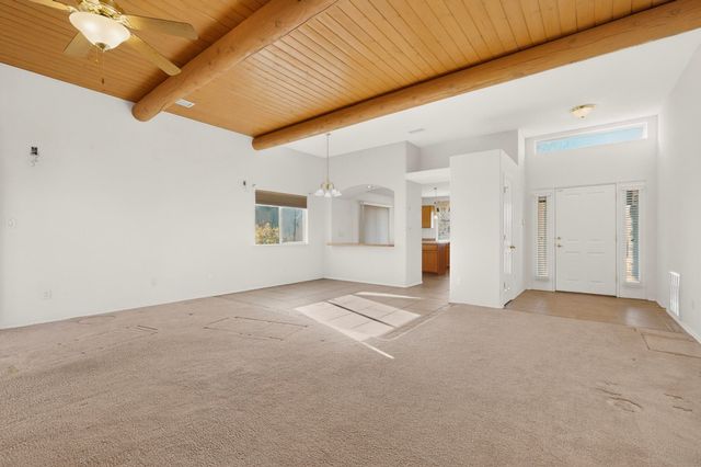 746 Loma Pinon Loop NE, Rio Rancho, NM 87144