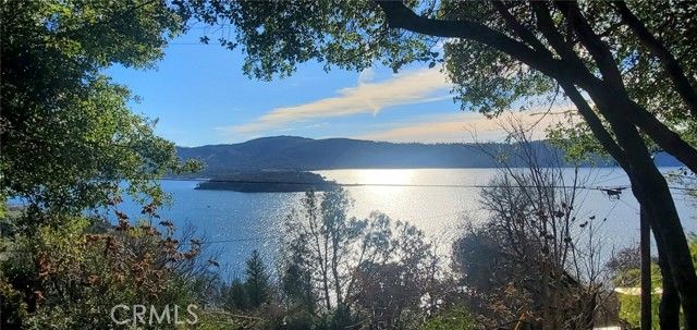 11664 Lakeview Drive, Clearlake Oaks, CA 95423