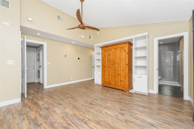 16 Park Street, Saugatuck, MI 49453