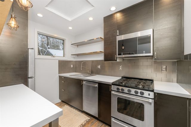 16 Park Street, Saugatuck, MI 49453