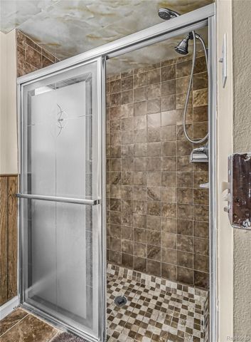 2071 Koper Drive, Sterling Heights, MI 48310