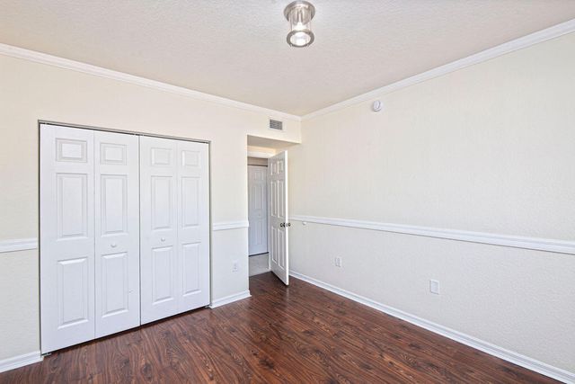 2400 Centergate Dr 202, Miramar, FL 33025