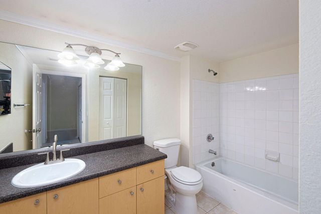 2400 Centergate Dr 202, Miramar, FL 33025