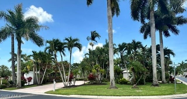 1404 Pearl Lake PT, Naples, FL 34114