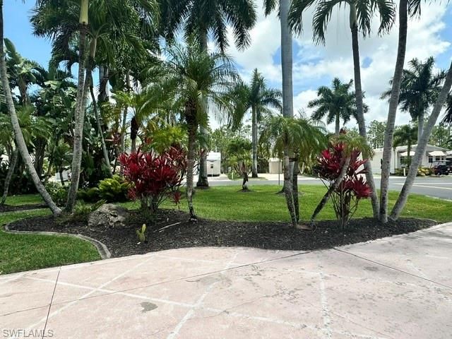 1404 Pearl Lake PT, Naples, FL 34114