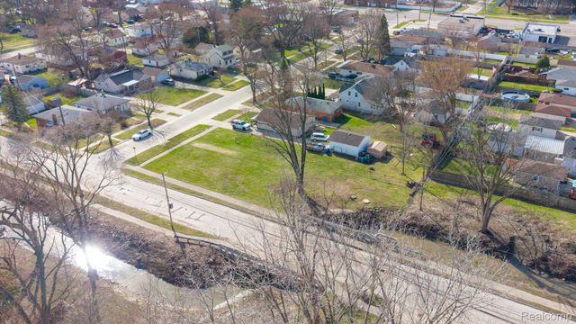 00 Merrick, Dearborn Heights, MI 48125