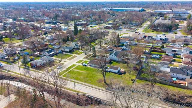 00 Merrick, Dearborn Heights, MI 48125