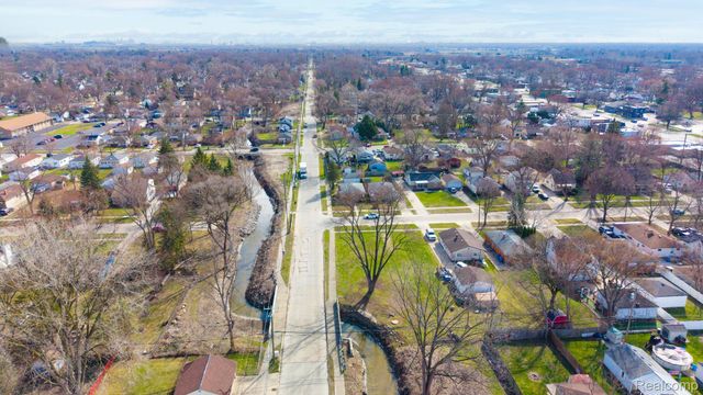 00 Merrick, Dearborn Heights, MI 48125