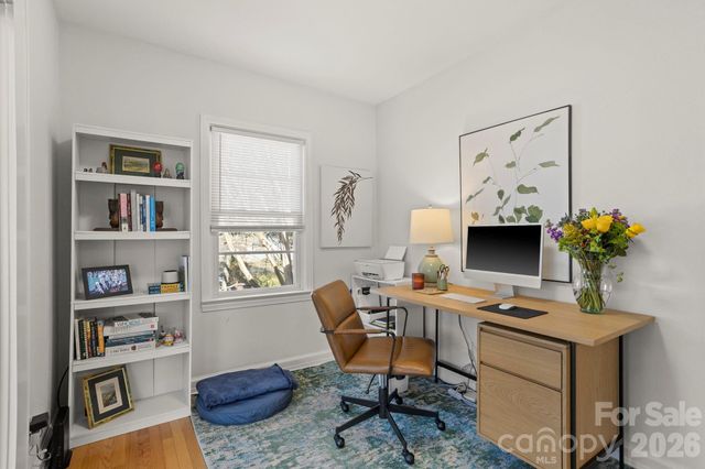 1223 Oakland Street, Hendersonville, NC 28792