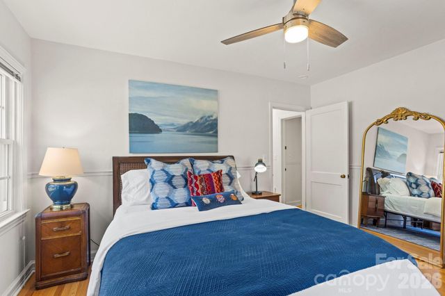 1223 Oakland Street, Hendersonville, NC 28792