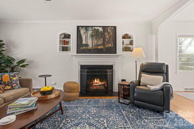 1223 Oakland Street, Hendersonville, NC 28792