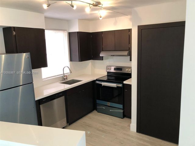 6195 NW 186th Street 403, Hialeah, FL 33015