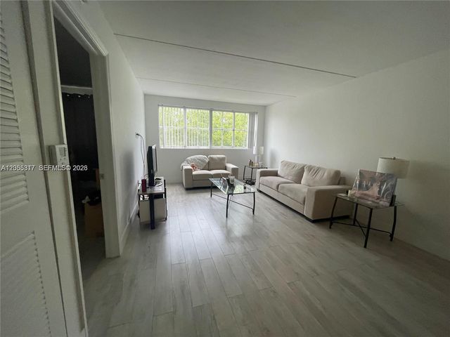 6195 NW 186th Street 403, Hialeah, FL 33015