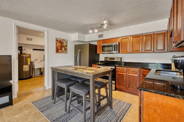 2605 SUNNYBROOK DRIVE, Sarasota, FL 34239